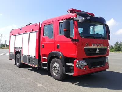 重汽小T5G6-6.5噸泡沫消防車